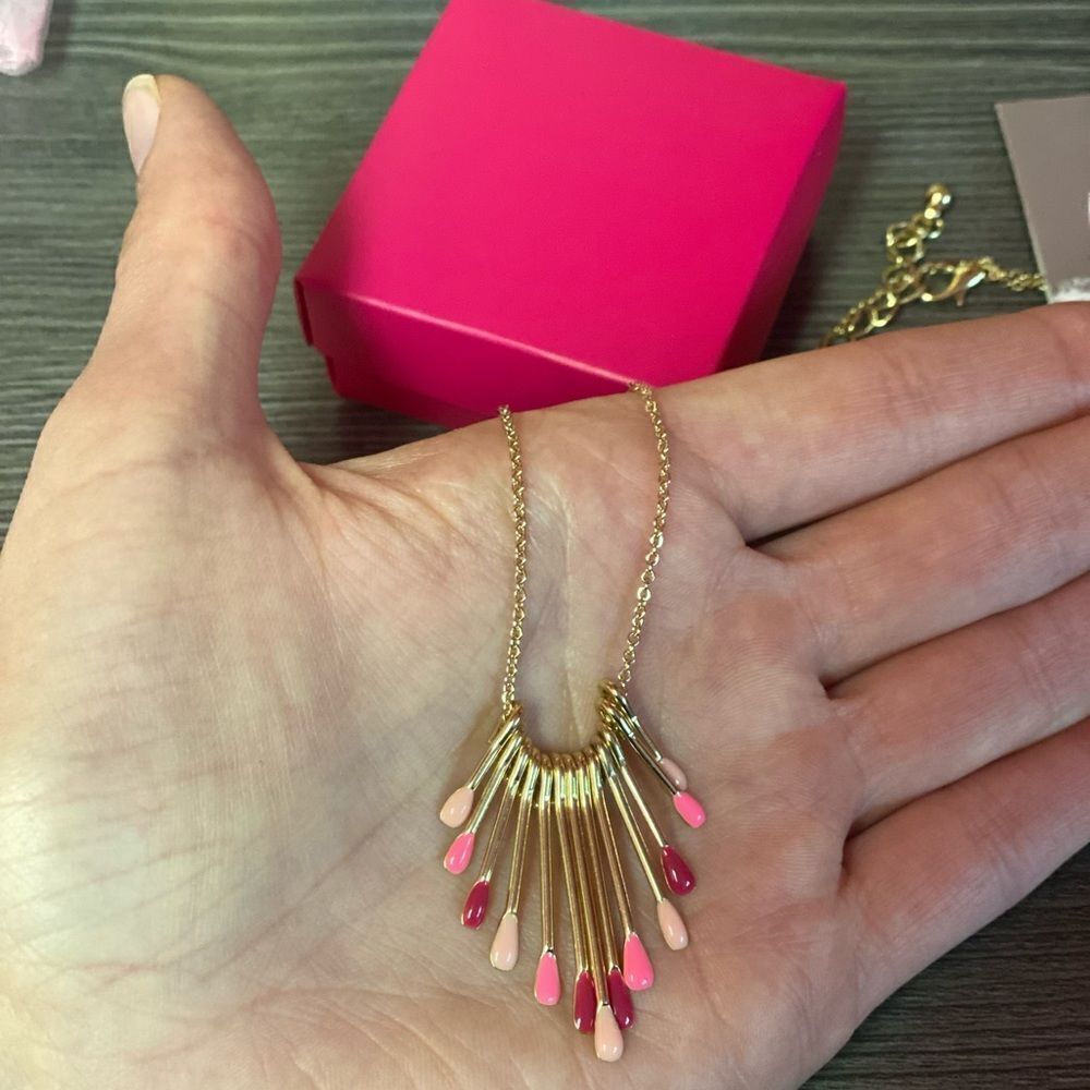 Brand New Necklace - Picture 3 of 4
